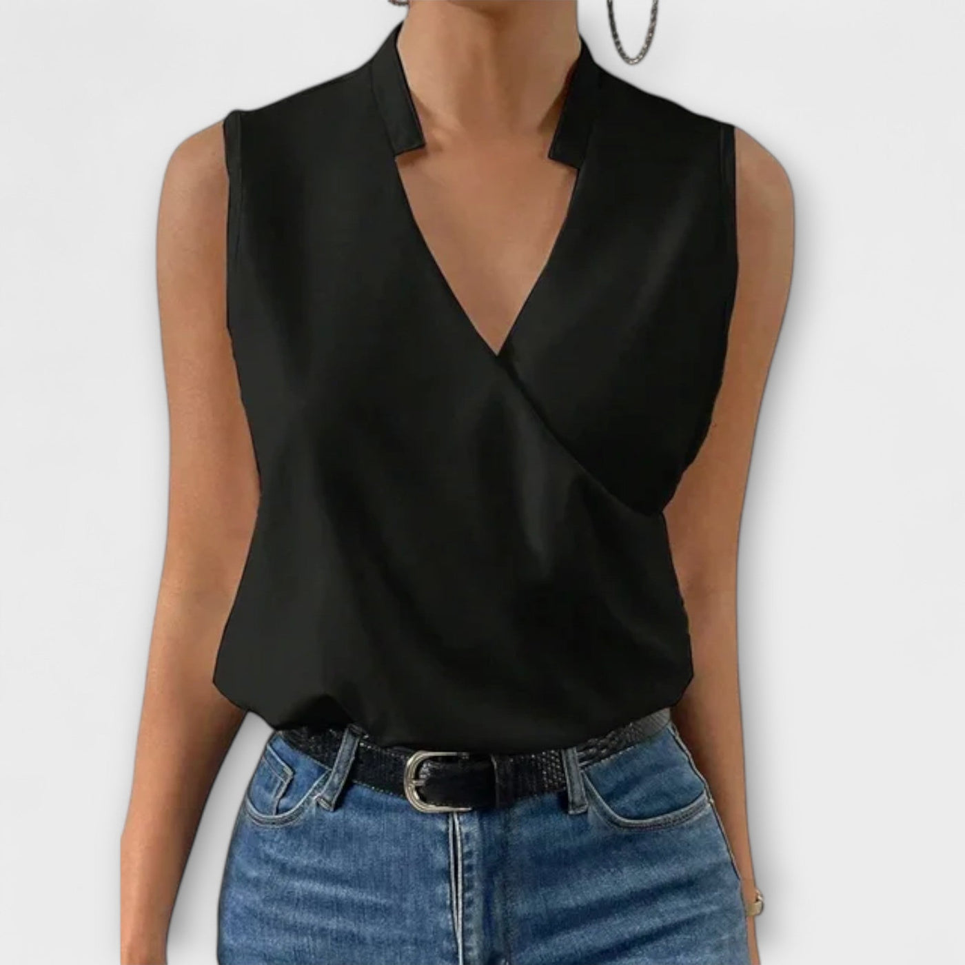 Loretta | Sophisticated V|neck Top