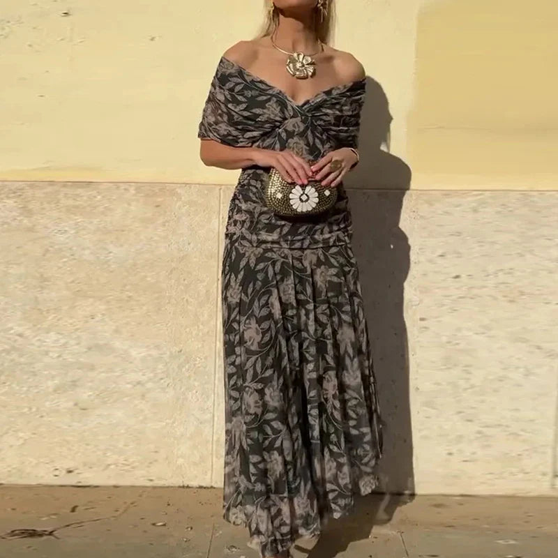 Isabelle | Elegant Dress With V-Neckline